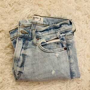 Abercrombie & Fitch mom jeans